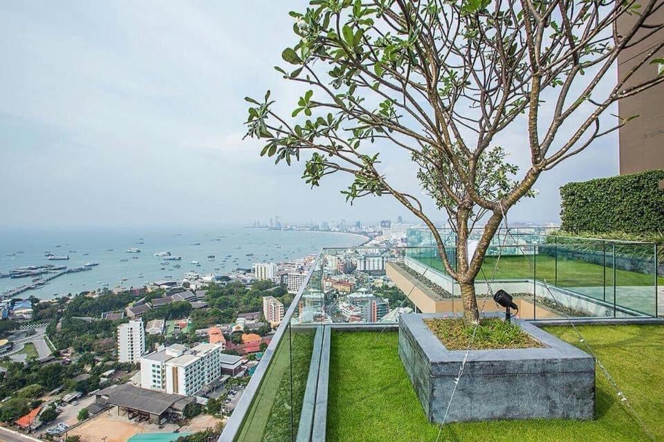 Unixx Condo Pattaya Near Walking Street Exterior photo