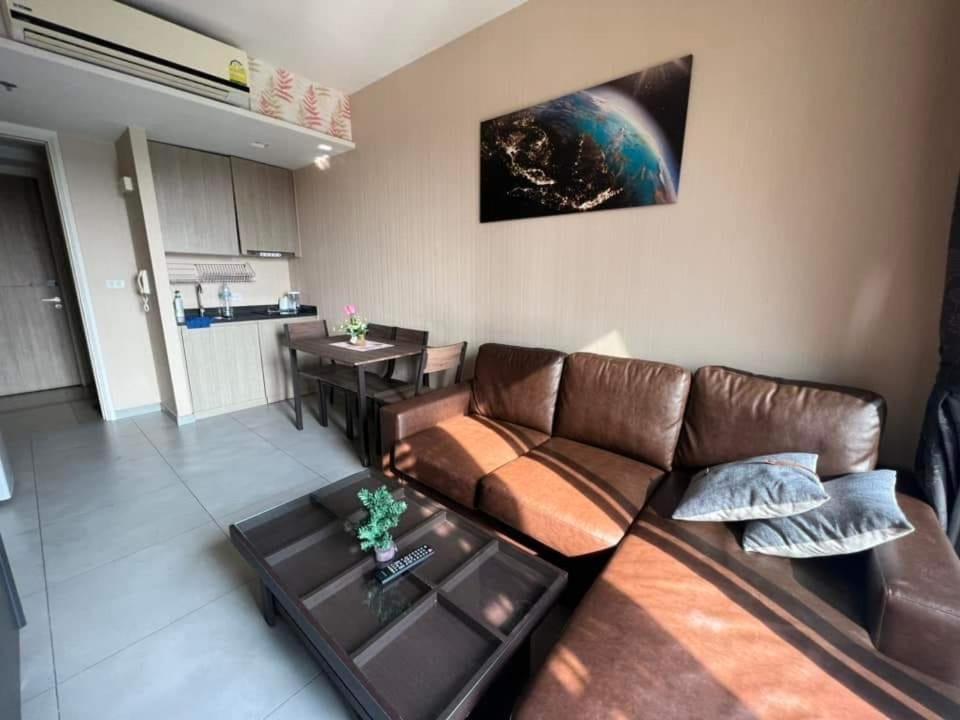 Unixx Condo Pattaya Near Walking Street Exterior photo