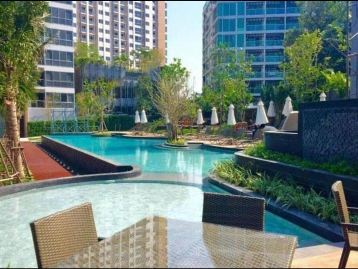 Unixx Condo Pattaya Near Walking Street Exterior photo